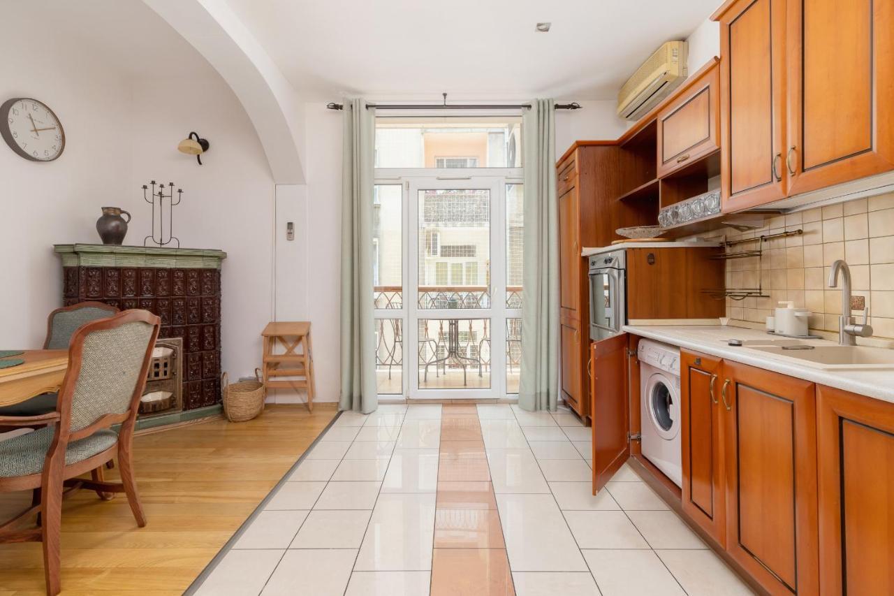 Spacious Retro In The Center Of Cracow By Renters Appartement *