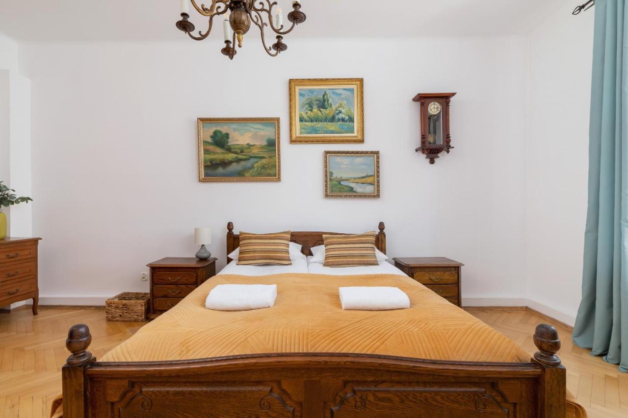 Spacious Retro In The Center Of Cracow By Renters * Krakau