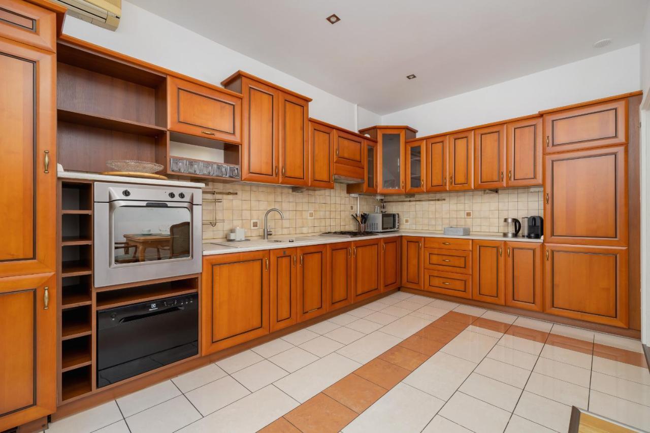 Apartment Spacious Retro In The Center Of Cracow By Renters Krakau