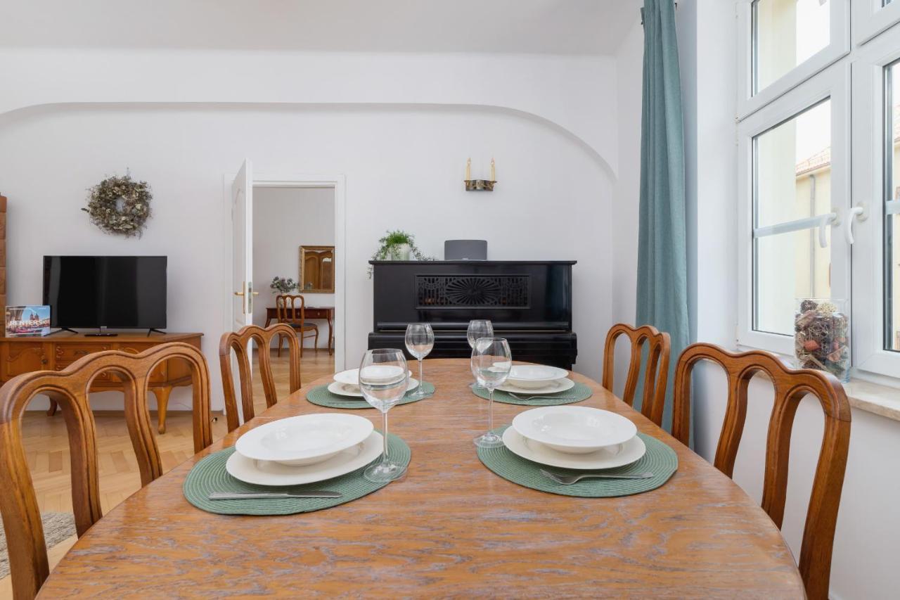 Apartment Spacious Retro In The Center Of Cracow By Renters Krakau